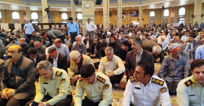 حضور مدیر و کارکنان شرکت خدمات حمایتی کشاورزی استان ایلام در مصلی نماز جمعه به مناسبت هفته جهاد کشاورزی