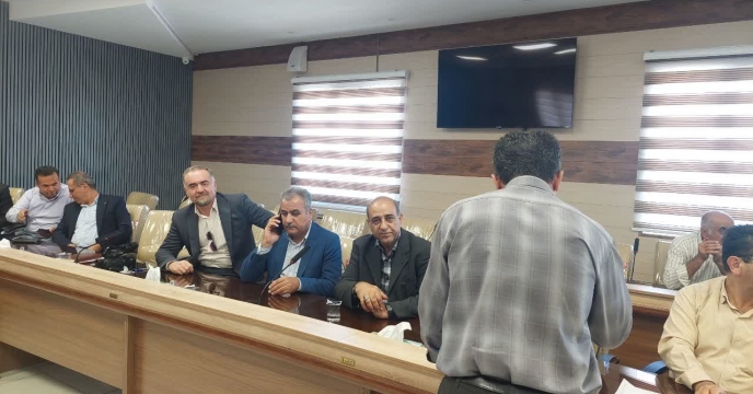 حضور مدیر شرکت خدمات حمایتی کشاورزی استان کردستان در میز ارتباطات مردمی