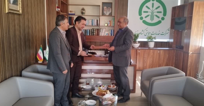 جلسه بررسی و تامین و تدارک کود شیمیایی در شهرستان سنندج استان کردستان