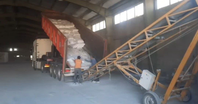 تامین 200 تن  کود فسفات 16 درصد از مبدا یزد به مقصد انبارهای سازمانی استان کردستان