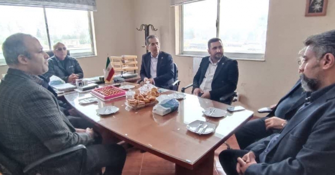 نبض توسعه اقتصادی استان در دستان فعالان صنعت حمل‌ونقل می‌تپد/ قدردانی از پیمانکار حمل ۳۵ هزار تن نهاده‌های کشاورزی