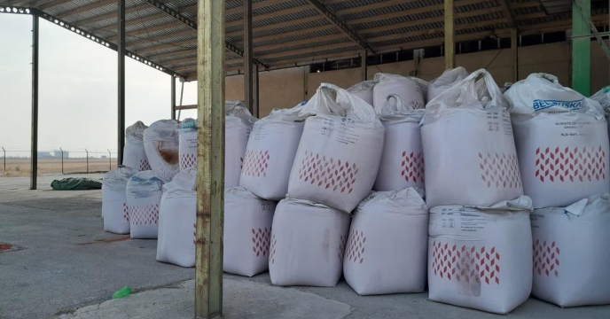 تامین و‌تحویل بیش از 6820 تن  انواع  کود های کشاورزی ،  منطقه شازند و سربند در هشت  ماهه سال جاری
