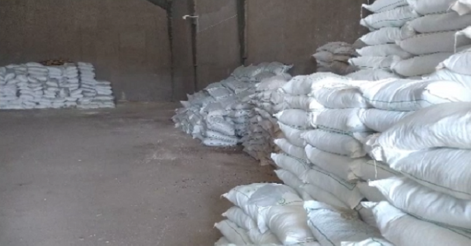 تعداد 27 مورد بازدید کارشناسان  از انبارهای کارگزاران توزیع کودهای کشاورزی استان زنجان تعداد 27 مورد بازدید کارشناسان  از انبارهای کارگزاران توزیع کودهای کشاورزی استان زنجان