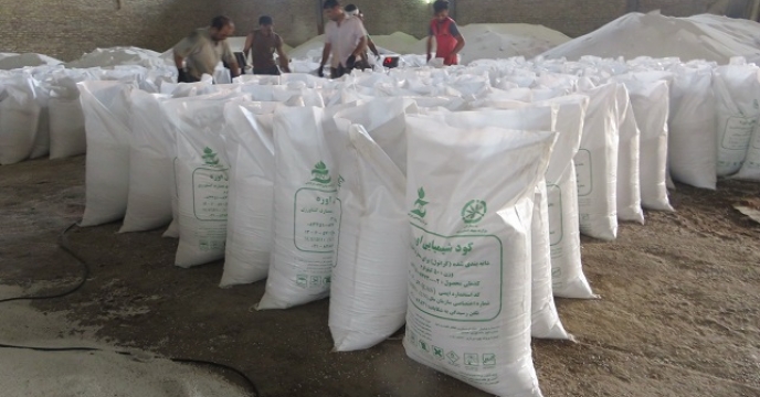 توزیع 371 تن کود اوره از طریق تعاونی تولید در محمودآباد
