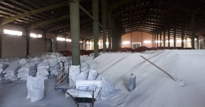 تامین و توزیع 355 تن کود برای توسعه کشت دانه روغنی در  استان مازندران