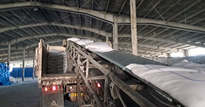 کود ازت یارانه‌ای با قیمت مصوب در مسیر تولید پایدار کشاورزی کرمان