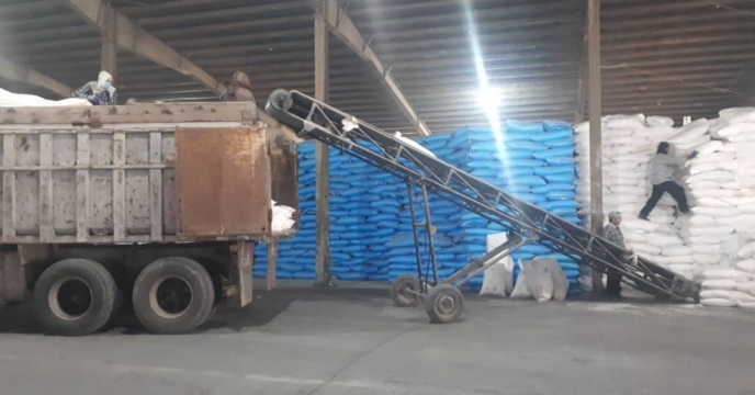 تأمین و حمل 19 تن کود شیمیایی اوره به شهرستان ارومیه