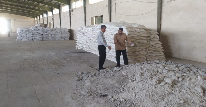 بازدید کارشناس فنی  شرکت خدمات حمایتی کشاورزی استان هرمزگان از وضعیت نهاده کود کشاورزی در استان