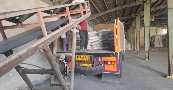 تامین میزان 843 تن انواع کود کشاورزی برای انبار کارگزاران منطقه جنوب استان کرمان