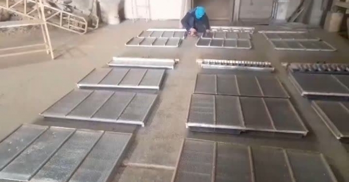 انجام تعمیرات و سرویس دستگاه ها و ادوات مستقر در انبار مرکزی شرکت خدمات حمایتی کشاورزی استان گلستان