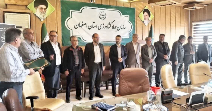 تأکید بر نقش شرکت خدمات حمایتی کشاورزی در پایداری تولید دیمزارهای استان اصفهان تأکید بر نقش شرکت خدمات حمایتی کشاورزی در پایداری تولید دیمزارهای استان اصفهان