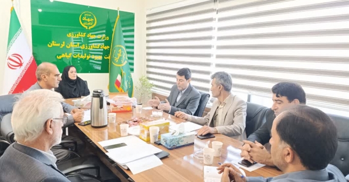 توزیع میزان 915 تن انواع کودهای یارانه‌ای در انبارهای کارگزاران توزیع نهاده‌های کشاورزی شهرستان چگنی