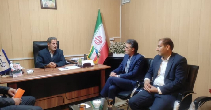 نشست صمیمی مدیر شرکت خدمات حمایتی کشاورزی استان مرکزی با نماینده مجلس شازند ، جناب مهندس هادیانپور 
