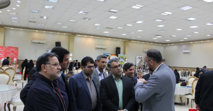 بازدید مدیر زراعت سازمان از همایش بازاریابی کود استان یزد