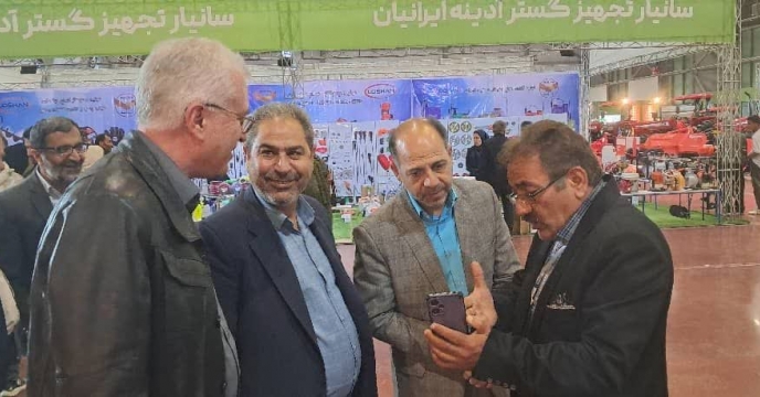 بازدید نماینده شرکت خدمات حمایتی کشاورزی استان اصفهان از شرکت فلاوردشت، تولیدکننده ادوات و ماشین های کشاورزی 