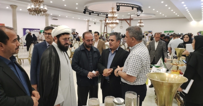 بازدیدمدیر حراست سازمان جها کشاورزی به همراه نمایده ولی فقیه در همایش بازاریابی کود استان اردبیل