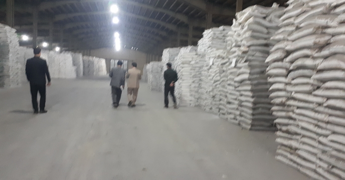توزیع بیش از 1000 تن کود شیمیایی اوره در شهرستان تکاب در فروردین 1402
