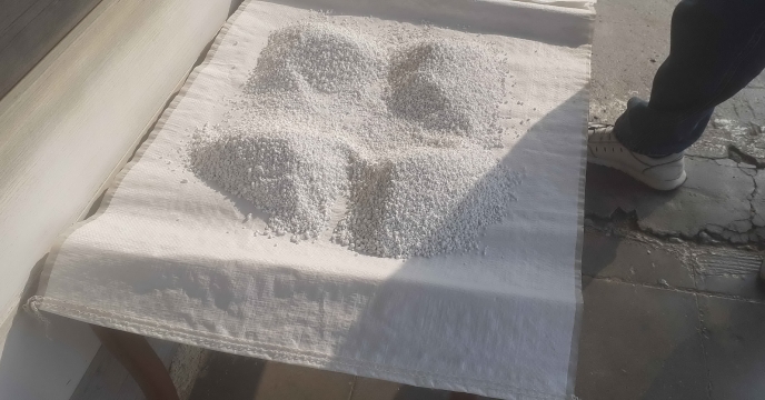 نمونه یرداری کیفی ازکود سولفات پتاسیم گرانوله جهت بررسی صحت برچسب گذاری کود فوق  درانبار استان کرمانشاه انجام شد