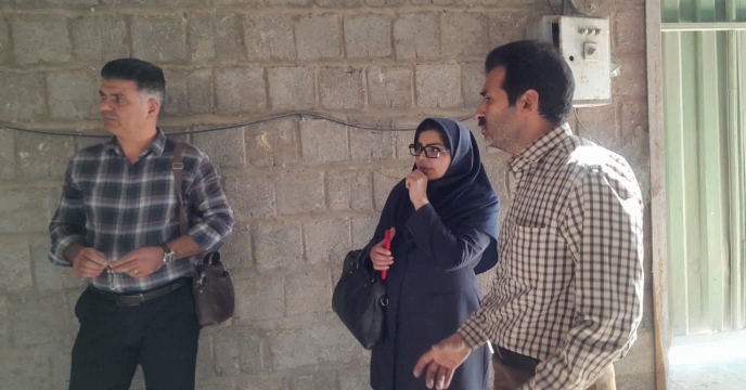 بازدید کارشناس رسمی دادگستری از کود کلوخه شده در مجتمع انبار های سازمانی استان مرکزی 