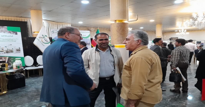 مشارکت فعال هلدینگ کیمیای سبز رفسنجان در همایش آموزشی ترویجی و معرفی سبد محصولات کودی در استان مرکزی