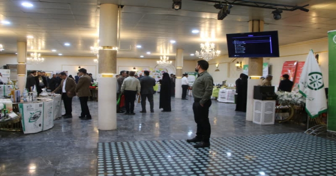 حضورمهندس سعیدی مدیر بازایابی امور مشتریان شرکت خدمات حمایتی کشاورزی کشور در همایش آموزشی و ترویجی ، محصولات سبد کودی در استان مرکزی