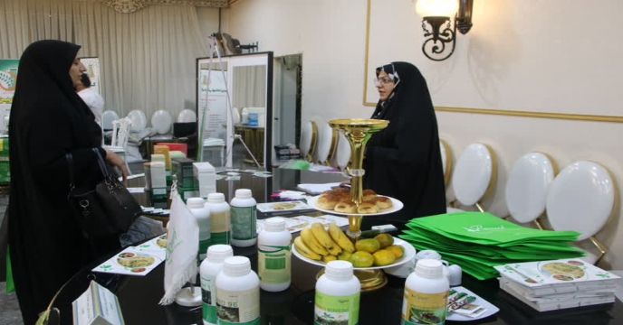 مشارکت فعال شرکت دانش بنیان فن آوری زیستی طبیعت گرا( بایوران) در همایش آموزشی ترویجی سبد محصولات کودی در استان مرکزی