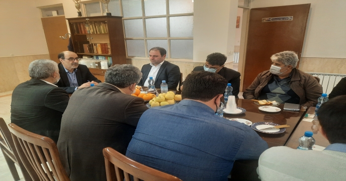 جلسه اعضای هیئت مدیره با کارکنان شرکت خدمات حمایتی کشاورزی استان یزد