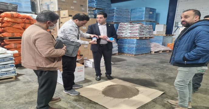 گشت مشترک کارگروه نظارت و بازرسی از مراکز تولید، نگهداری و توزیع مواد کودی از فروشگاههای عرضه کود وسم شهرستان ری