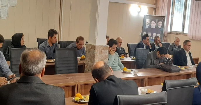 نشست هم اندیشی با شرکت های تولید کننده کودهای غیرتکلیفی در دفتر مدیریت استان تهران