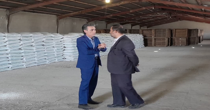 بازدید مهندس سلیمی مشاور محترم مدیر عامل از ستاد جهت بازدید از انبارهای استان مرکزی و عملیات نمونه برداری از کودهای تولید داخلی – مهر ماه 1404