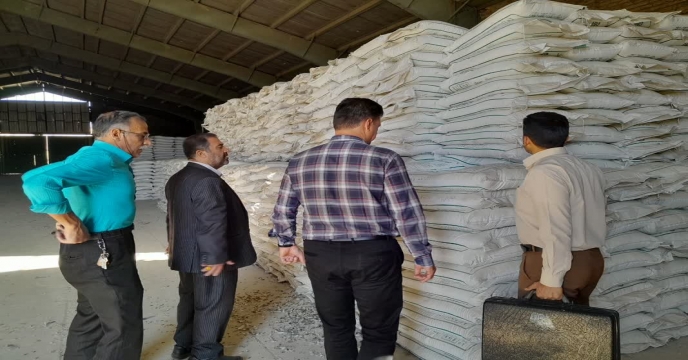 بازدید مهندس سلیمی مشاور محترم مدیر عامل از ستاد جهت بازدید از انبارهای استان مرکزی و عملیات نمونه برداری از کودهای تولید داخلی – مهر ماه 1404
