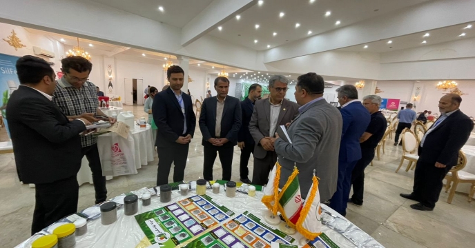 حضور 12 شرکت تولید کننده کود شیمیایی در نمایشگاه و همایش آموزشی ترویجی محصولات کودی شرکت خدمات حمایتی کشاورزی در استان خراسان شمالی