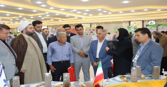 برگزاری همایش آموزشی و معرفی سبد محصولات کودی کشور در آذربایجان غربی