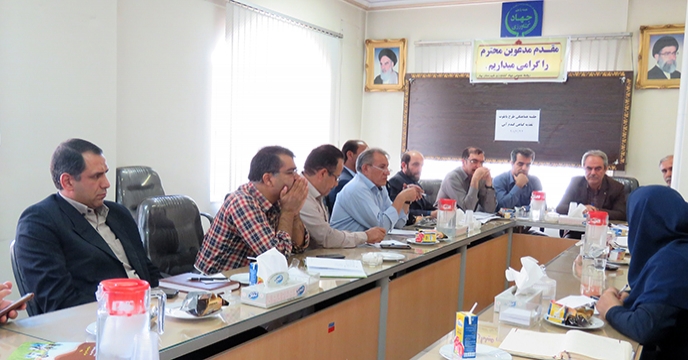 جلسه هماهنگی طرح پایلوت تغذیه گیاهی گندم آبی در استان همدان 