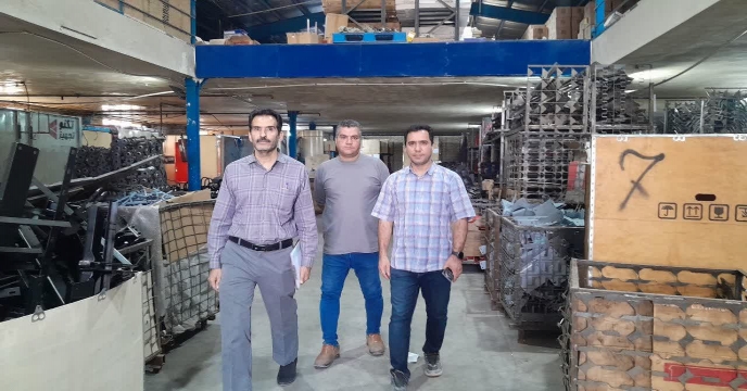 بازدید کارشناس فنی ماشین آلات و اداوت کشاورزی استان مرکزی از شرکت آگرو اراک . تولید کننده اداوات و ماشین آلات کشاورزی