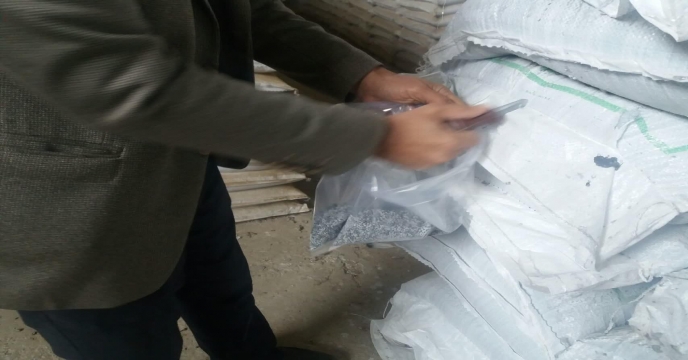 عملیات نمونه برداری از کودهای ارسالی به انبارهای سازمانی استان مرکزی