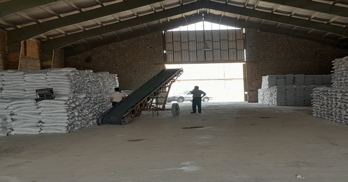 تامین و‌تحویل بیش از 3523 هزارتن انواع کود های کشاورزی در شهرستان فرمهین و حومه هفت ماهه سال جاری