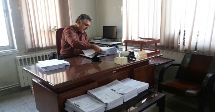 تنظیم اسناد تضامین و قرار دادهای فی مابین سهمیه کود کارگزاران در سال زراعی 99-98 در استان مرکزی