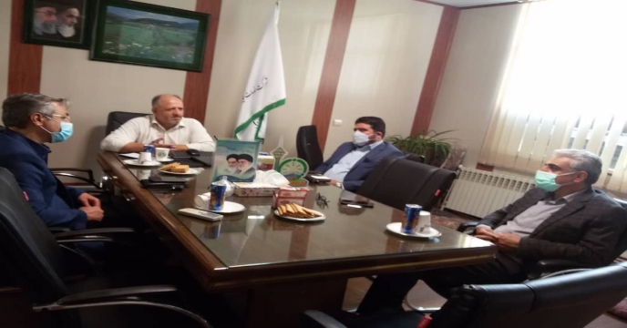 دیدار و گفت وگو با کارگزاران استان