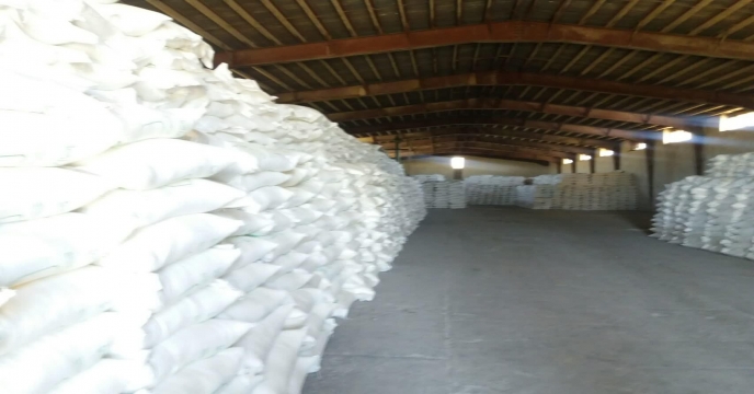 توزیع کودهای اوره و سوپرفسفات تریپل در شهرستان خمین