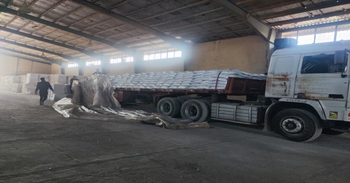 توزیع مقدار1481 تن انواع کود کشاورزی یارانه ای از طریق سامانه پایش برای کشاورزان شهرستان خمین و حومه