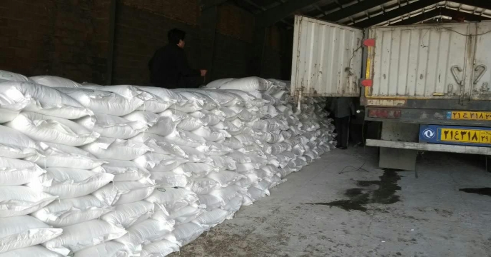 ارسال کود اوره از مبادیهای مختلف کشور به انبارهای استان مرکزی