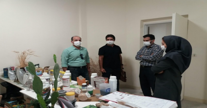 ضرورت استفاده از ماسک توسط کارکنان شرکت خدمات حمایتی کشاورز ی استان مرکزی