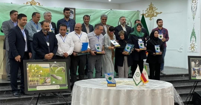 حضور 12 شرکت تولید کننده کود شیمیایی در نمایشگاه و همایش آموزشی ترویجی محصولات کودی شرکت خدمات حمایتی کشاورزی در استان خراسان شمالی