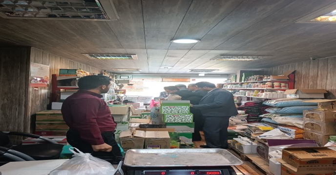 بازدید گروه پایش و رصد کودی استان تهران از فروشگاههای نهاده های کشاورزی شهرستان پاکدشت