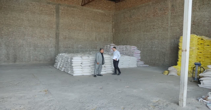 بازدید اکیپ پایش استان از انبار کارگزاران شهرستان میاندوآب