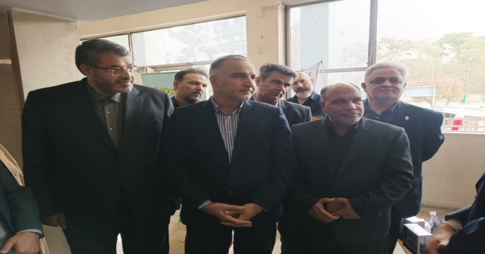 بازدید معاون وزیر جهاد کشاورزی از نمایشگاه تخصصی تولید و توزیع کود و سموم کشاورزی در شهرستان ری