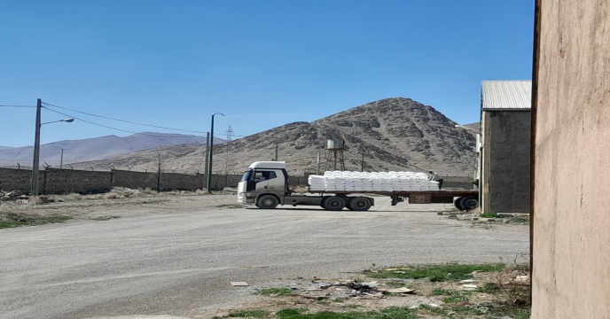 توزیع بیش از1602 تن انواع کود کشاورزی یارانه ای به شهرستان شازند و سربند و حومه