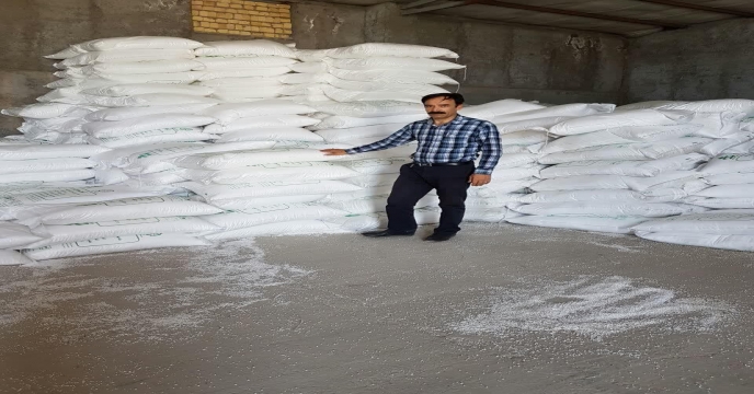 تدارک و توزیع انواع کود های شیمیایی کشاورزی در شهرستان ساوه و حومه