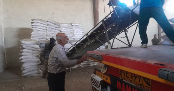 ارسال و توزیع مقدار2272 تن انواع کود کشاورزی یارانه ای از طریق سامانه پایش برای کشاورزان شهرستان ساوه و زرندیه